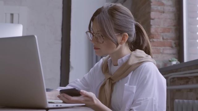 Why Is Coding So Hard To Learn? Tips to Make it Easier! смотреть онлайн