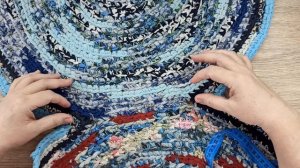 САМЫЙ КЛАССНЫЙ КОВРИК ДОРОЖКА ИЗ НЕ НУЖНЫХ ВЕЩЕЙ ГОТОВ  КАК Я ЕГО ВЯЗАЛА
