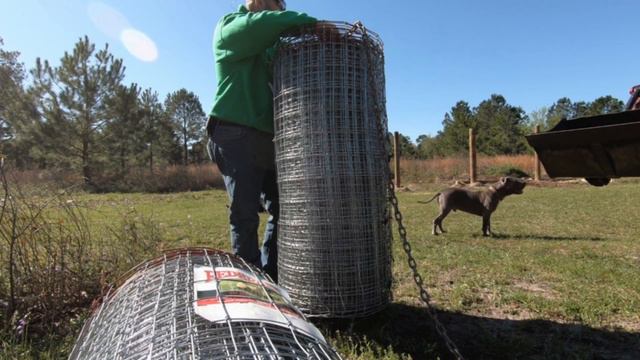 UNROLLING FENCE WIRE HACK TOOL - How to смотреть онлайн