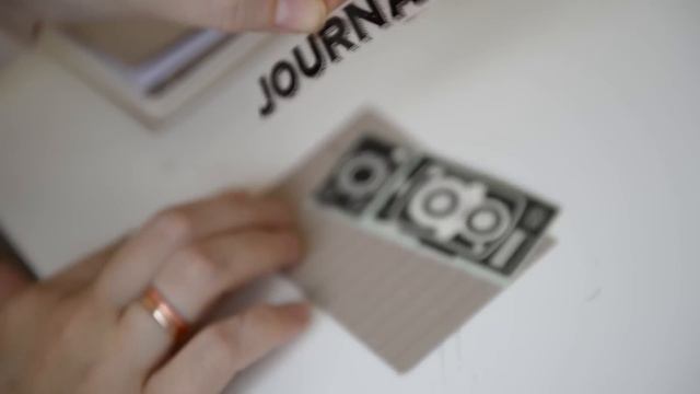 Как использовать натирки для скрапбукинга смотреть онлайн