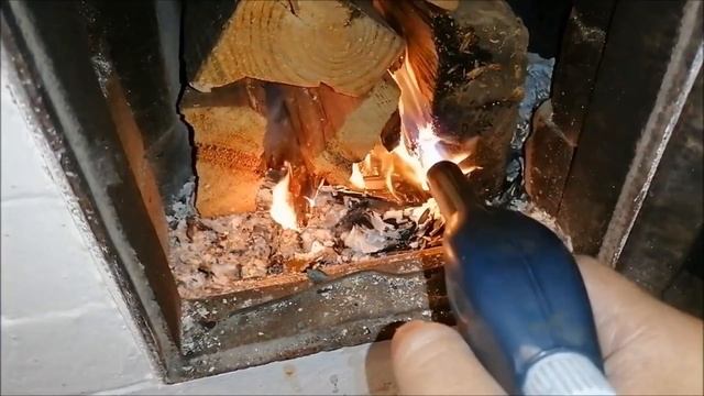 Как топить печь Совет по заготовке дров #какправильнотопитьпечь #жизньвдеревне #печь смотреть онлайн