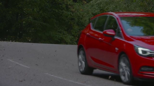 WhatCar? Group Test | Vauxhall Astra смотреть онлайн