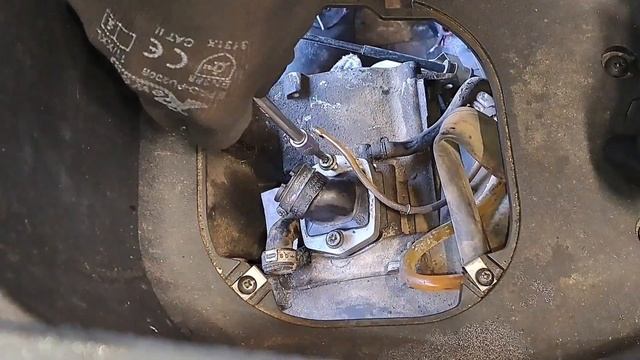 Piaggio NRG scooter carburetor cvt drive belt maintenance / karburátor szíj variátor benzinpumpa смотреть онлайн