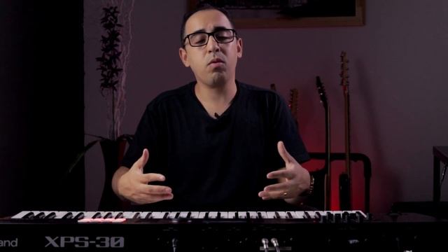 Diferenças entre ROLAND XPS10 / XPS30 e JUNO DS + Pacote de Timbres смотреть онлайн