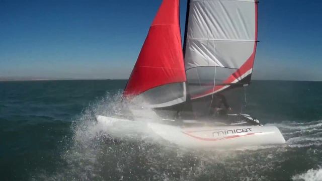 Разборный катамаран MiniCat 420 Kerch Strait 2015 смотреть онлайн