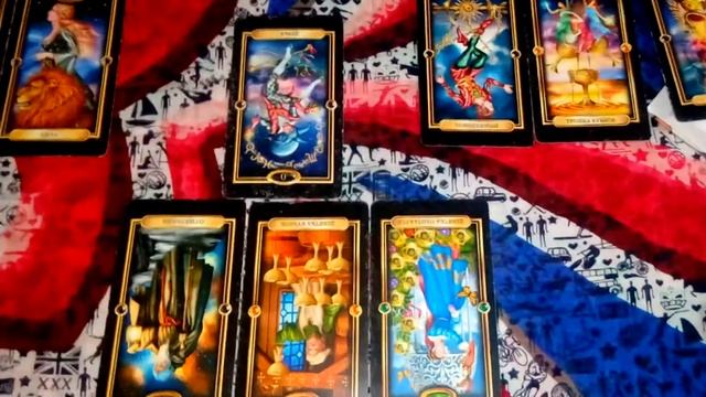 Мужчина и его женщины на картах таро смотреть онлайн