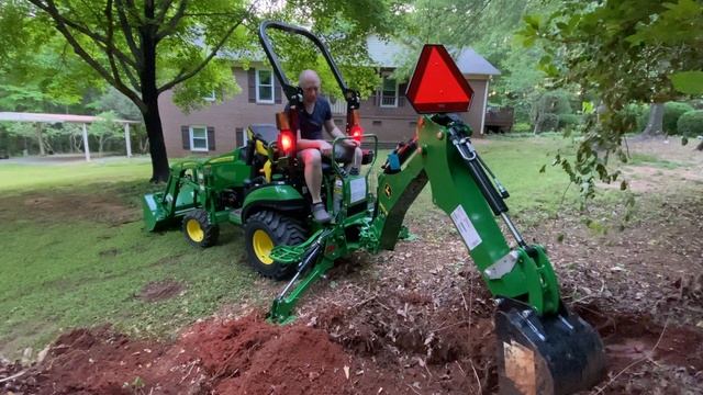 МОЙ ПЕРВЫЙ ОПЫТ РОБОТЫ С МИНИ САДОВЫМ ТРАКТОРОМ John Deere 1025r, Переезд в Южную Каролину, Влог СШ смотреть онлайн