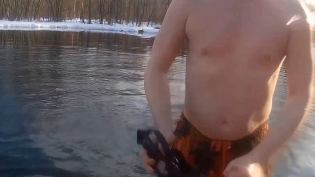 Голубое озеро Казань купание круглый год .Blue lake Kazan bathing all year round. смотреть онлайн
