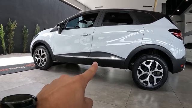 Renault Captur Bose 1.6 CVT - É TÃO RUIM ASSIM? смотреть онлайн