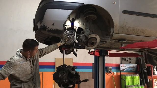 Fiat Doblo 1.3 multijet debriyaj seti değişimi- clutch kit replacement смотреть онлайн