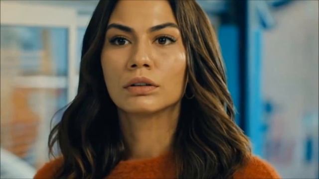 Las vacaciones llenas de amor de Demet Özdemir y Oğuzhan Koç смотреть онлайн
