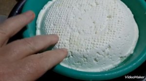 Брынза или адыгейский сыр из козьего молока по сельски. Жизнь в селе #козийсыр #бринзакозьемолоко