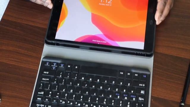 My iPad 7th Generation Unboxing and Laptop Transformation 2020 смотреть онлайн