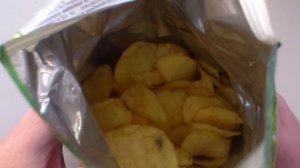 Lays зелёный лук