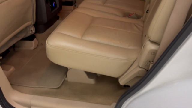 2014 Ford Expedition XLT 4x2 8-Passenger Large Loaded SUV 310 Horsepower Triton 5.4L V8 - For Sale смотреть онлайн