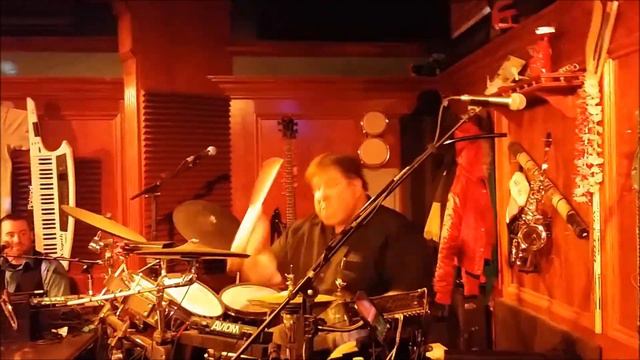 Aaron Singer - Don't Get Fooled Again смотреть онлайн