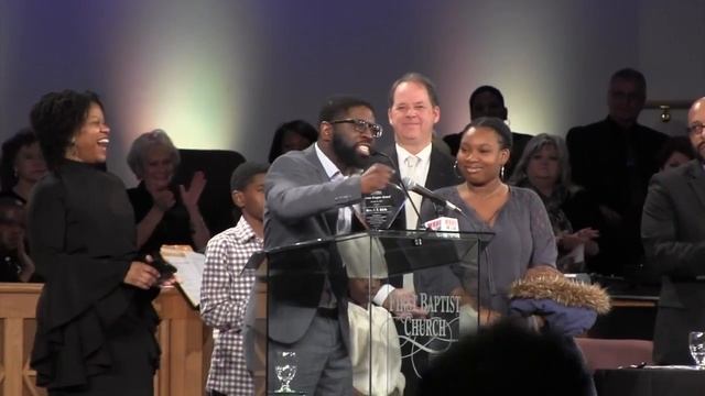 C.T. Kirk accepts Dream Keeper Award in Rock Hill SC смотреть онлайн