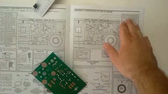 Elenco AM Radio Assembly Part 4: C5 C4 C8 C9 R5 смотреть онлайн