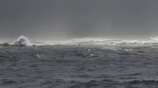 Ураган в океане.