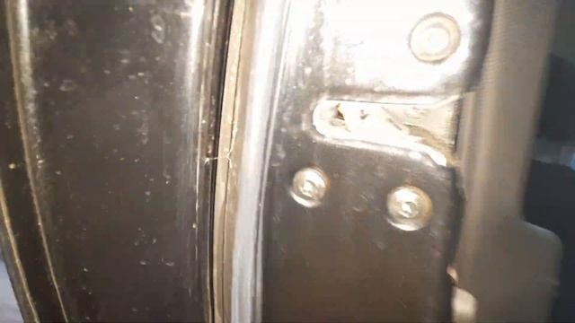 Kia Ceed: Если не закрывается дверь