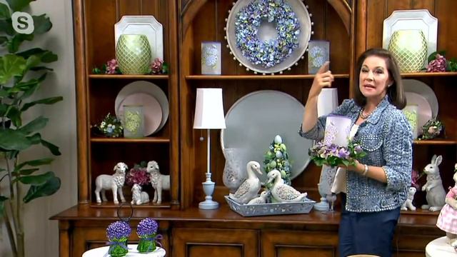 8" Hydrangea Crackle Glass Hurricane by Valerie on QVC смотреть онлайн