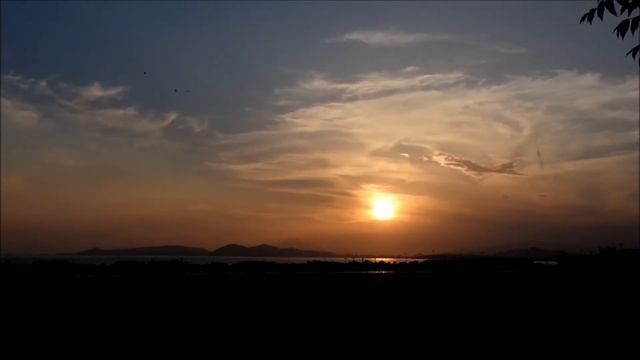 Sunset at hellinikon airport смотреть онлайн