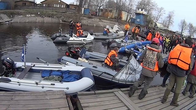 Питерский клуб рыбаков организовал БОТ-ПАРАД. смотреть онлайн