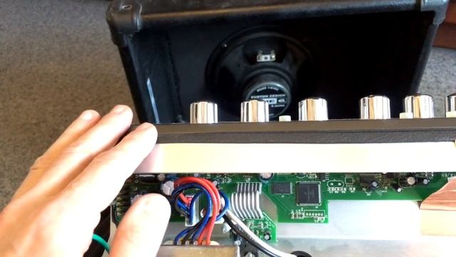 Spider III Line 6 15W Что внутри, качество сборки и способы доработки смотреть онлайн