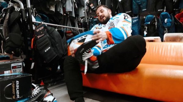 BAUER VAPOR X2.5 • САМЫЕ ПРОСТЫЕ ХОККЕЙНЫЕ КОНЬКИ BAUER