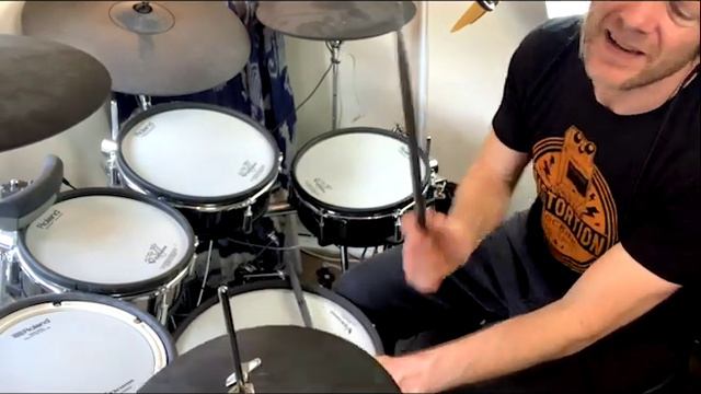 The Police- Walking on the moon played on a Roland TD-27 V-Drums kit смотреть онлайн