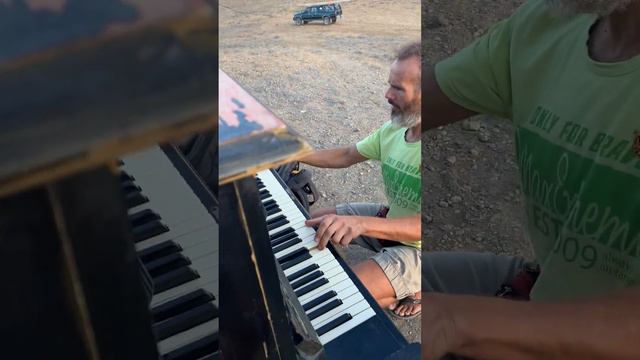 Бабушка-Пчела - 120923 PianOrdjo Репа ДЭМО смотреть онлайн