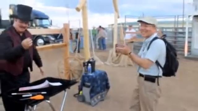 American Honey, Line Dance Instructors, and Walk Around Characters смотреть онлайн