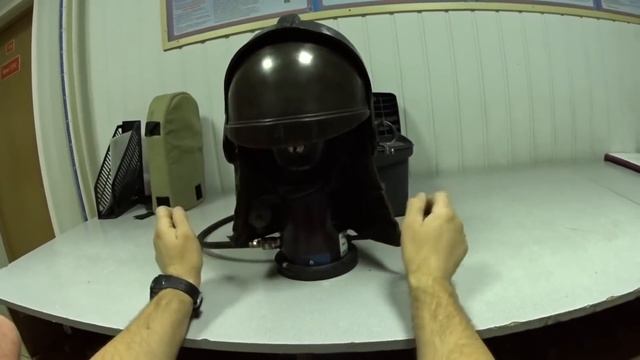 Каска, камера, фонарь... смотреть онлайн