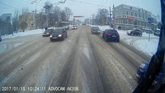 Подбили битого на Чернышевского. смотреть онлайн