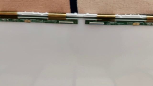 Замена подсветки на телевизоре Samsung UE32ES5507K