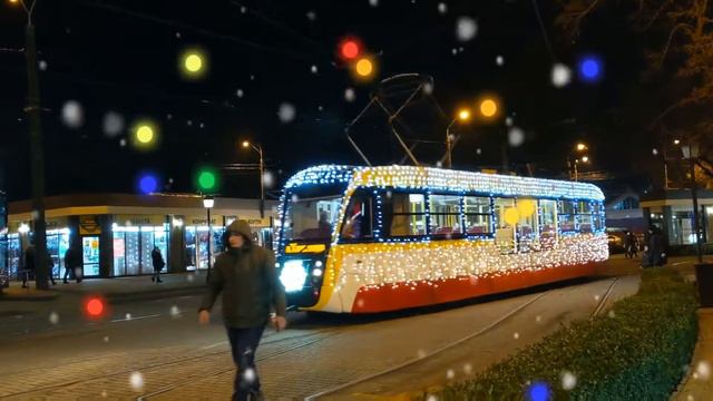 Рождественский парад трамваев в Одессе 2022. Старосенная площадь смотреть онлайн