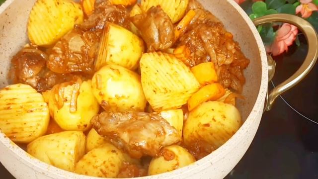 Знаменитое блюдо нашей "ЧАЙХАНЫ". Тушёное мясо с картофелем!!! смотреть онлайн