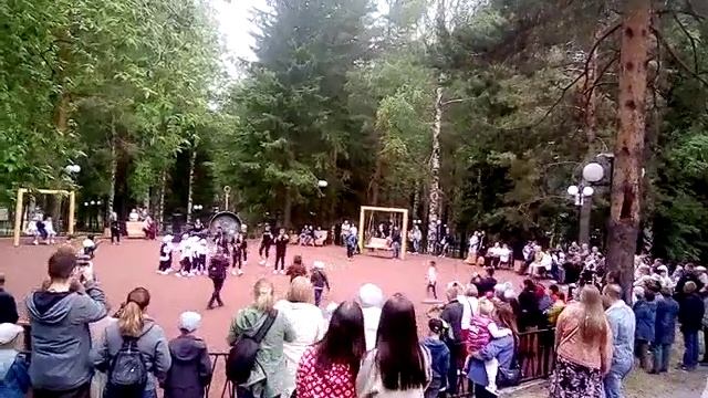 Качканар день города танцы на сковородке смотреть онлайн