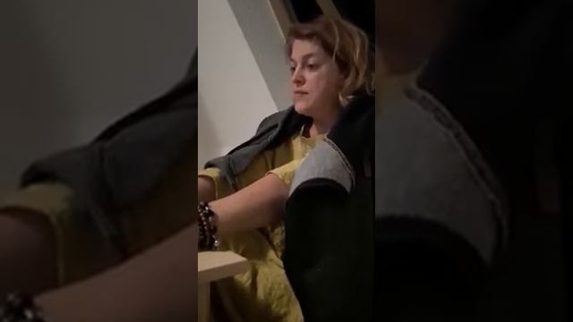 Люди читают жопой смотреть онлайн