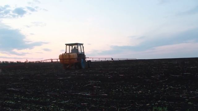 Жаренный клюнул больно. Опрыскивание пшеницы и посев кукурузы. Атрия от Ремсинтез. смотреть онлайн
