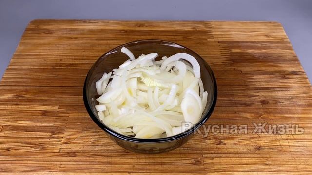 Такое МЯСО всегда ПОЛУЧАЕТСЯ СОЧНЫМ! Тушу мясо в КВАСЕ! смотреть онлайн