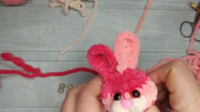 Зайчик , игрушка крючком. смотреть онлайн