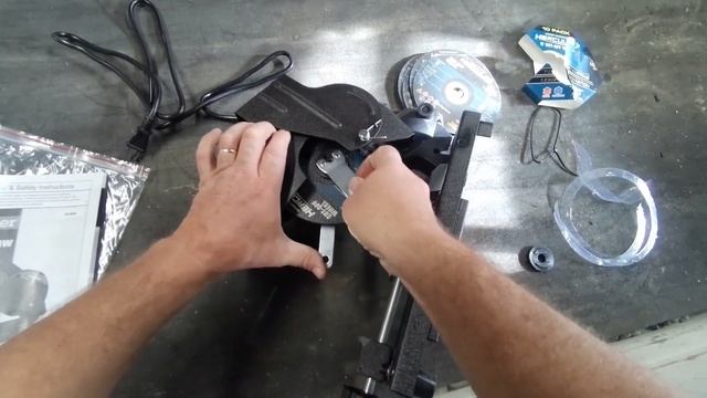 $50 Harbor Freight Metal Cut off chop saw. Drill Master 61204. Unbox, closeup, test. Junk or not? смотреть онлайн