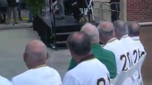 2010 Bill Mazeroski at his Statue Dedication смотреть онлайн
