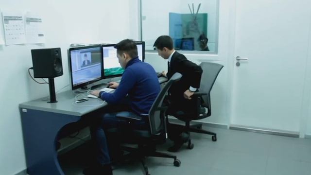 PROFcom. Человек с микрофоном смотреть онлайн