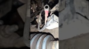 Fiat Doblo Maxi ремонт  -  снятие стартера и генератора