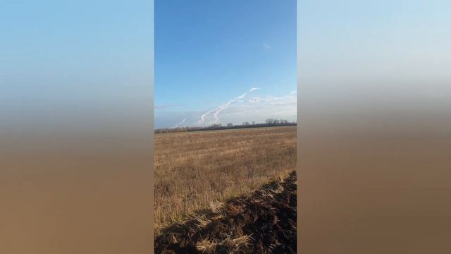 Оранка під свист ракет! Мтз 82, саморобний плуг смотреть онлайн
