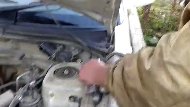 Меняем свечи на Subaru Forester 2001г смотреть онлайн