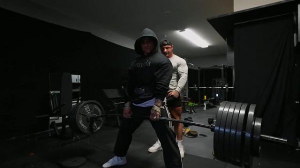 КТО ИЗ ТВИНСОВ СИЛЬНЕЕ? The Tren Twins На Русском.