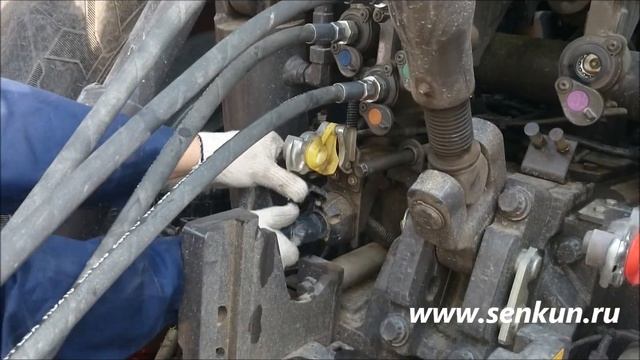 Подключение беспылевого комплекса STEHR 24/6 к трактору CLAAS 940 AXION смотреть онлайн